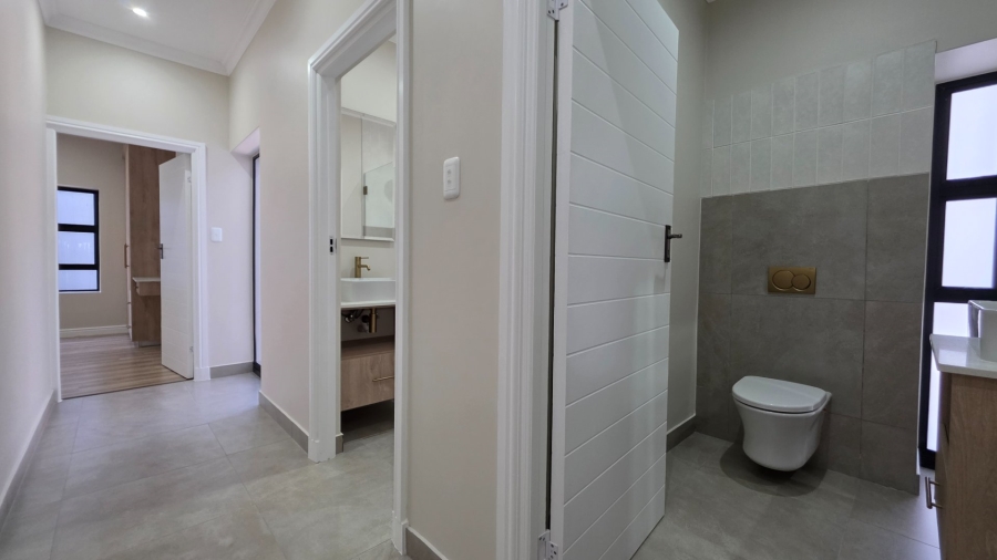 3 Bedroom Property for Sale in Hartenbos Heuwels Western Cape